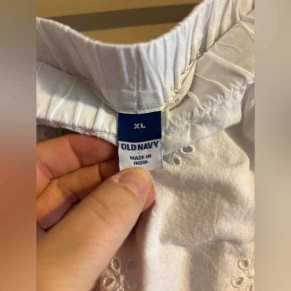 Old Navy White Eyelet A-Line Skirt - Picture 4 of 4